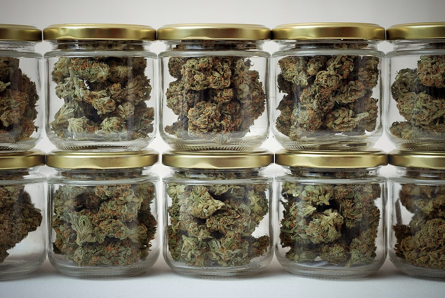 “10 Iconic & legendary old school cannabis strains” that deserve to get rolled up on “Four Twenty”.